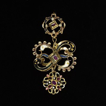 Earring Earring