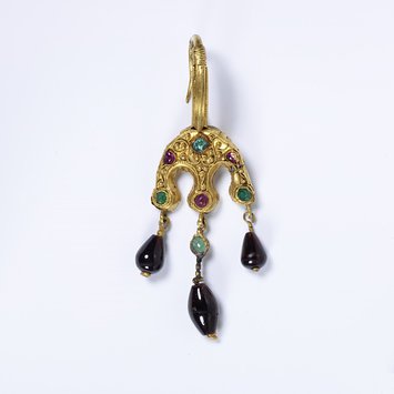 Earring Earring