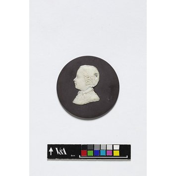 Roundel - Unknown Boy Roundel - Unknown Boy