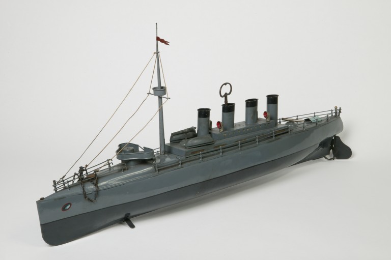 clockwork boat