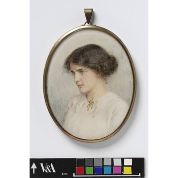 Portrait miniature - Marjory Webb Portrait miniature - Marjory Webb