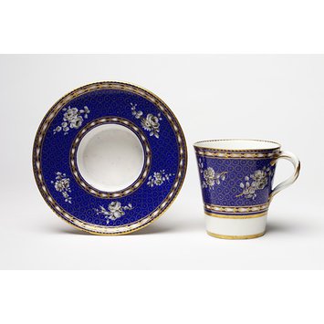 Cup - Tasse enfoncee Cup - Tasse enfoncee