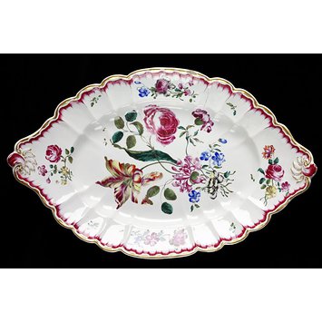 Tureen stand Tureen stand