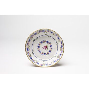Saucer - Soucoupe Saucer - Soucoupe