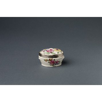 Snuff-box and cover Snuff-box and cover