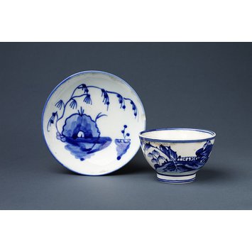 Cup and saucer - Tasse et soucoupe de limonadier (?) Cup and saucer - Tasse et soucoupe de limonadier (?)