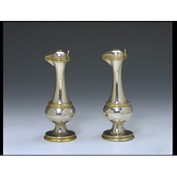 Cruet Cruet