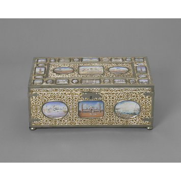 Writing case - An ivory writing-casket inlaid with gold and thirty-nine ivory miniatures. Writing case - An ivory writing-casket inlaid with gold and thirty-nine ivory miniatures.