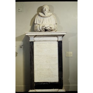 Monument - Wall monument to Sir Heneage Finch (1580-1631) Monument - Wall monument to Sir Heneage Finch (1580-1631)
