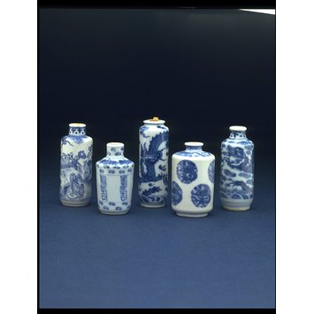 Snuff bottle Snuff bottle