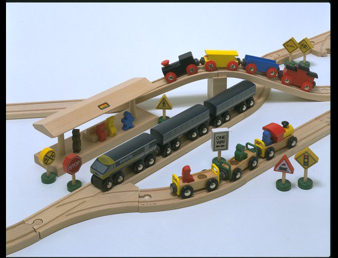 brio intercity train