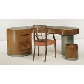 Desk Desk