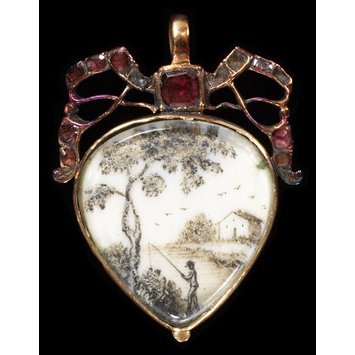 Locket Locket