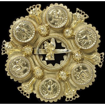 Ring brooch Ring brooch