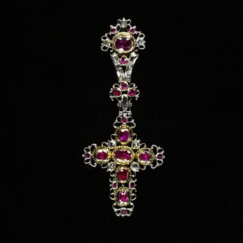 Pendant cross Pendant cross