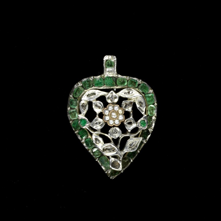 Pendant V&A Search the Collections