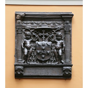 Plaster cast - The Arms of Cardinal Wolsey Plaster cast - The Arms of Cardinal Wolsey
