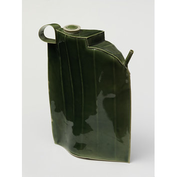 Vessel and cover - Winchester Vessel and cover - Winchester
