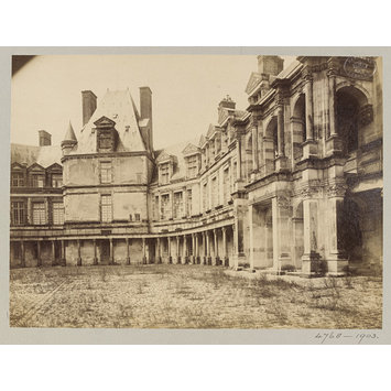 Photograph - Courtyard, Fontainebleau, France Photograph - Courtyard, Fontainebleau, France