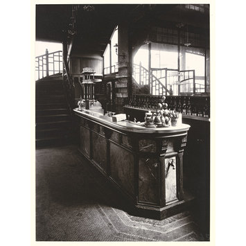 Photograph - Bar de Cabaret Photograph - Bar de Cabaret