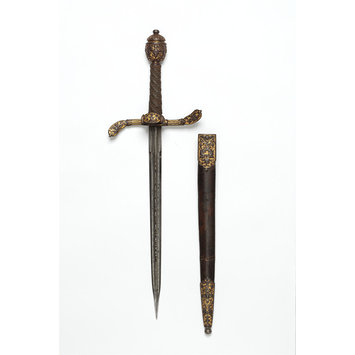 Left hand dagger and sheath Left hand dagger and sheath