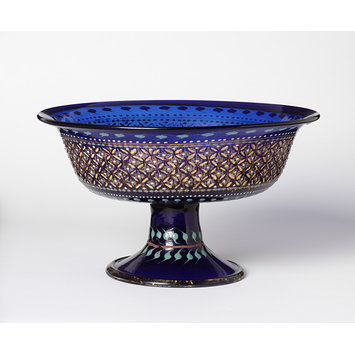 Footed bowl Footed bowl
