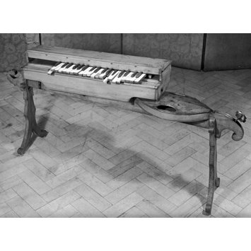 Keyed monochord Keyed monochord