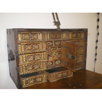 Cabinet Cabinet