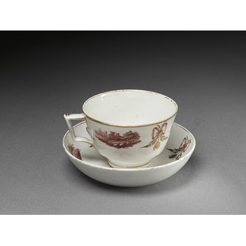 Coffee can, cup and saucer Coffee can, cup and saucer
