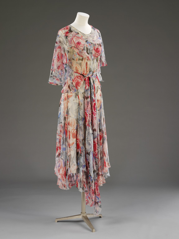Dress | Vionnet, Madeleine | V&A Search the Collections