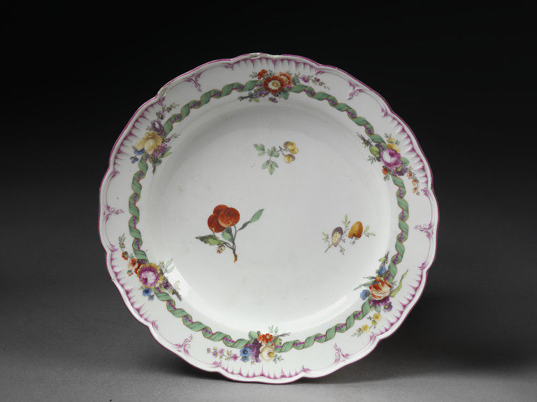 Plate | Königliche Porzellan-Manufaktur Berlin | V&A Search the Collections