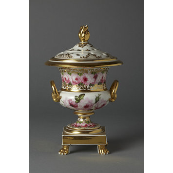 Pot-pourri vase and cover Pot-pourri vase and cover