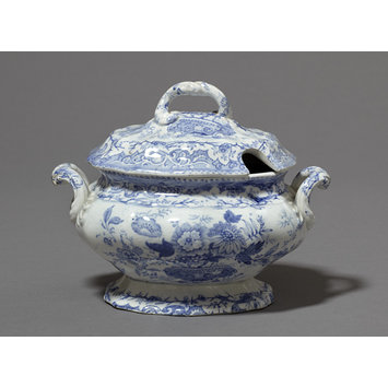 Tureen and cover Tureen and cover