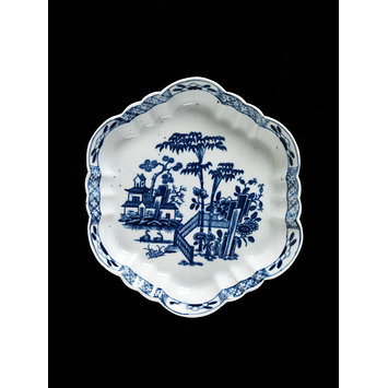 Teapot stand Teapot stand
