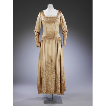 Wedding dress | V&A Search the Collections