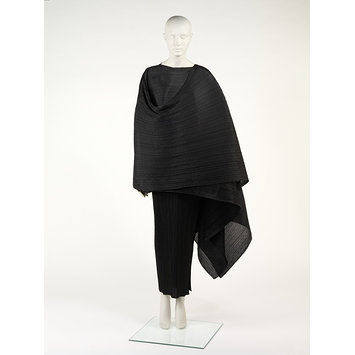 Dress | Miyake, Issey | V&A Search the Collections