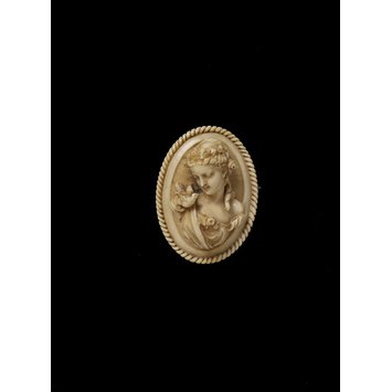 Brooch - Bust of a woman Brooch - Bust of a woman