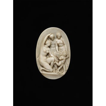 Medalliion - The Three Graces with Cupid Medalliion - The Three Graces with Cupid
