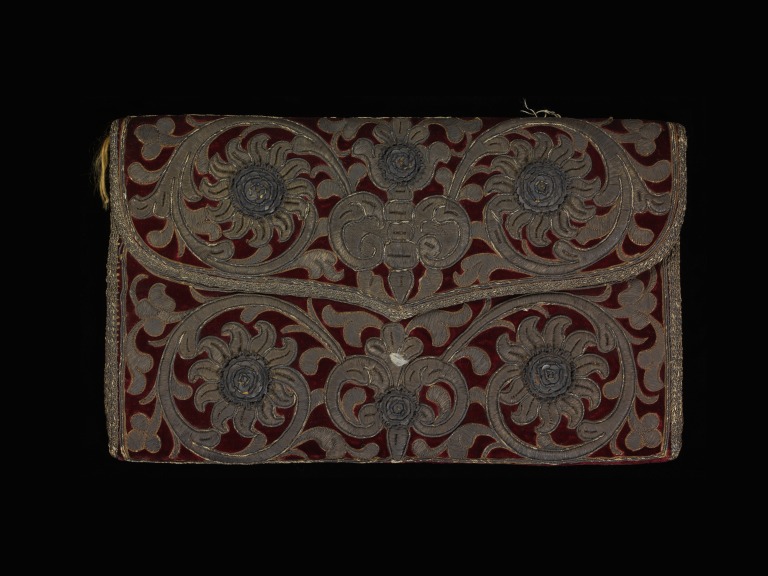 Pocket book V&A Search the Collections