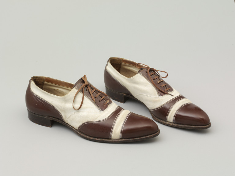 Pair of shoes | Saxone Shoe Company | V 