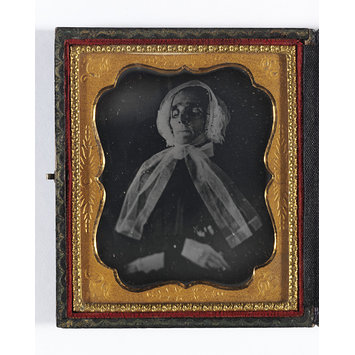 Daguerreotype - Elderly woman deceased Daguerreotype - Elderly woman deceased