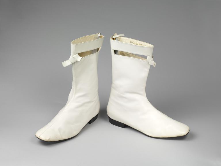 courreges boots