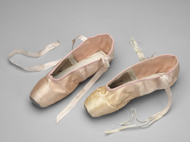 Ballet shoe | Gamba | V\u0026A Search the 