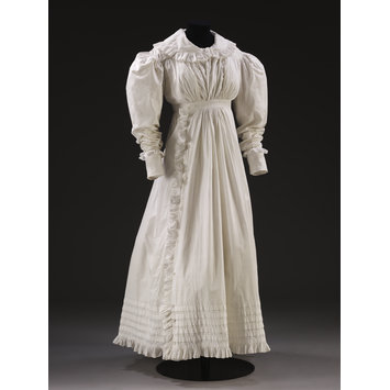 Nursing gown | V&A Search the Collections