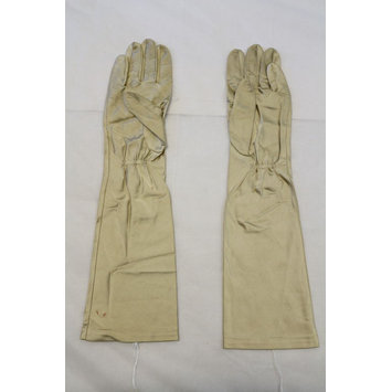 Gloves Gloves
