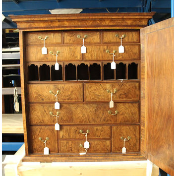 Bureau Bureau