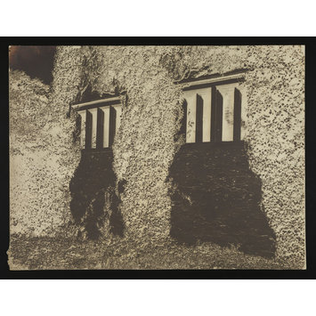 Photograph - Berry Pomeroy Photograph - Berry Pomeroy