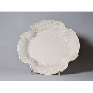Plate and stand Plate and stand